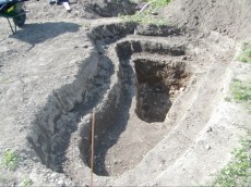 Izkop ribnika trinivojski izkop